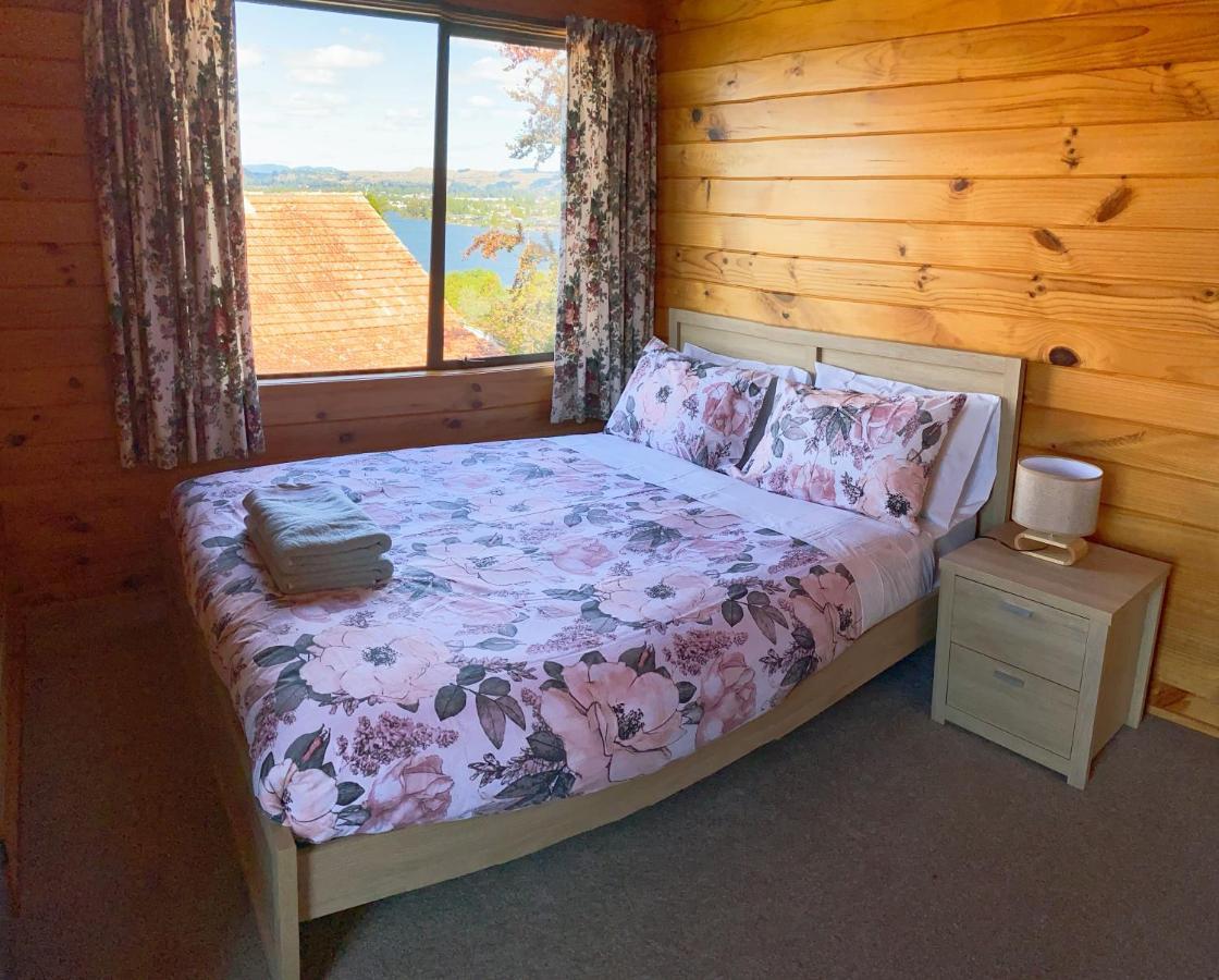 Lake View Family Lodge Up Tp 14 People Rotorua Eksteriør bilde